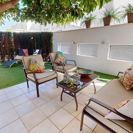 Net Planta Baja 50m De La Playa By Family Homes Appartamento