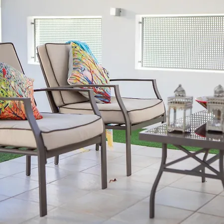 Net By Family Homes *