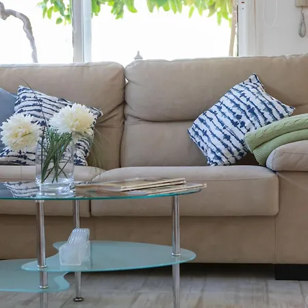 Net By Family Homes *