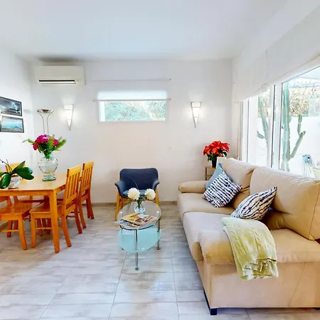 Net By Family Homes *